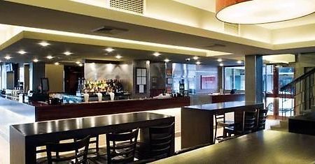 The Astor Hotel Motel Гоулберн Екстериор снимка