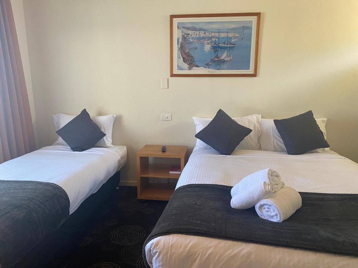 The Astor Hotel Motel Гоулберн Екстериор снимка