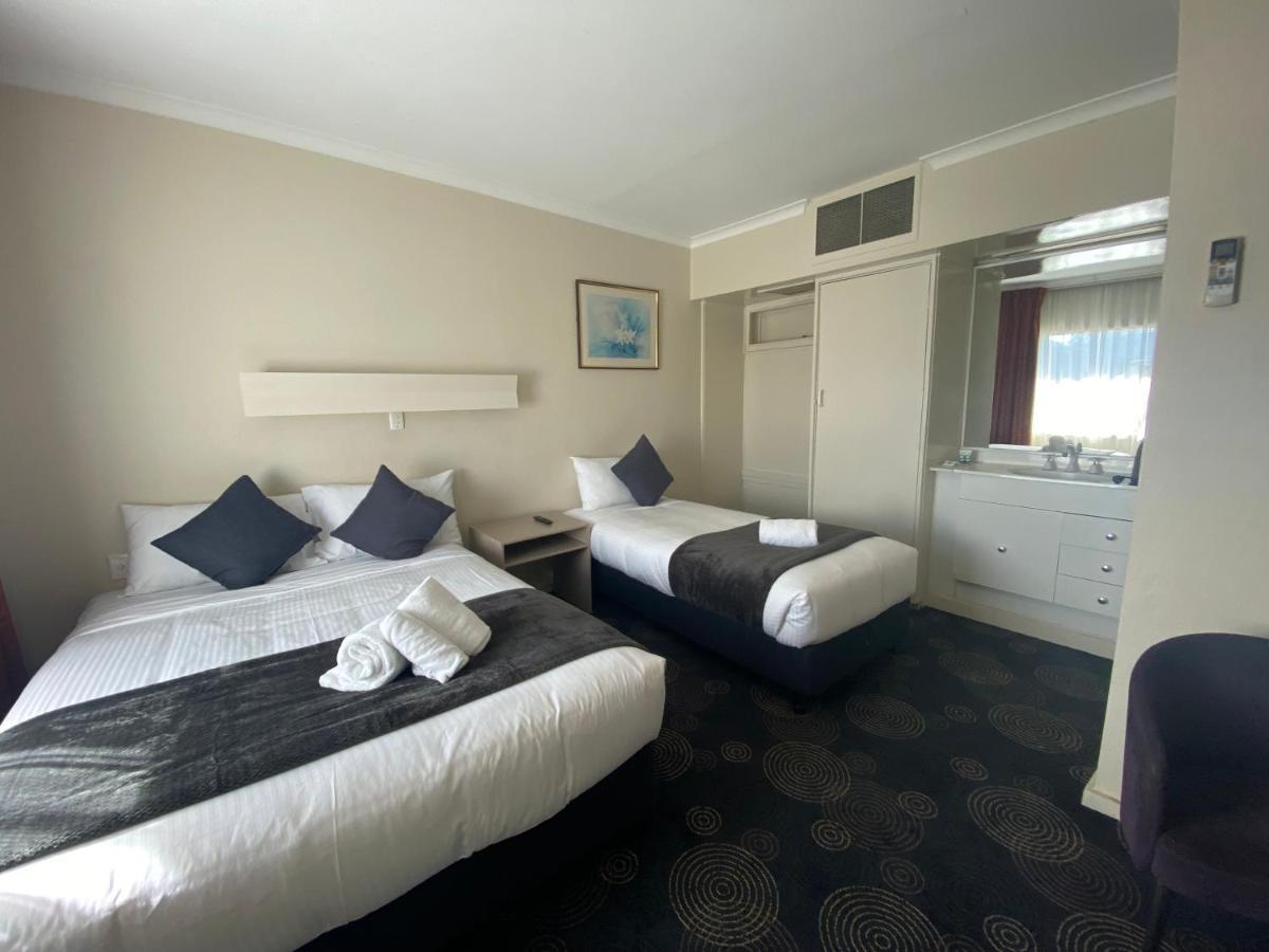 The Astor Hotel Motel Гоулберн Екстериор снимка