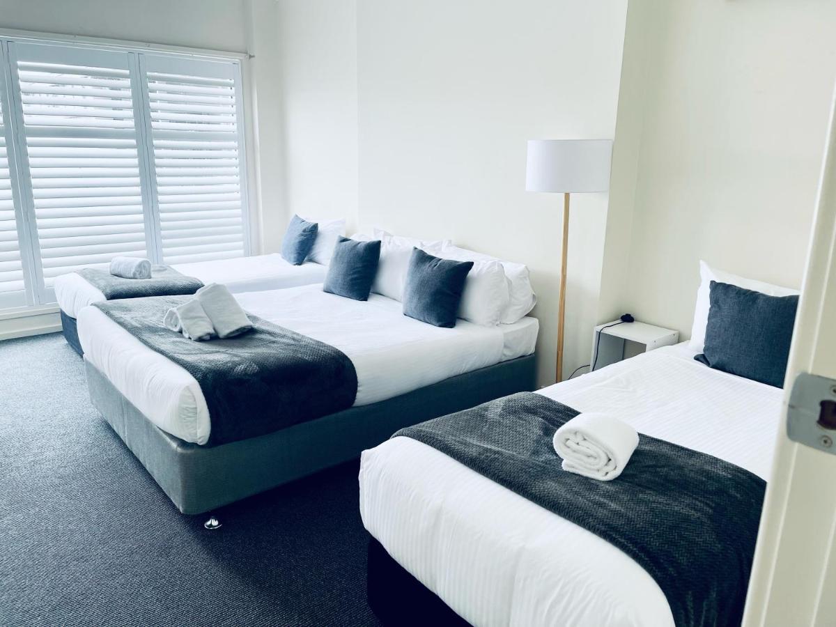 The Astor Hotel Motel Гоулберн Екстериор снимка